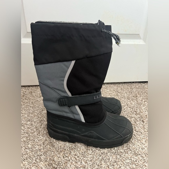 L.L. Bean Kids Northwoods Boots in Graphite - Picture 6 of 12